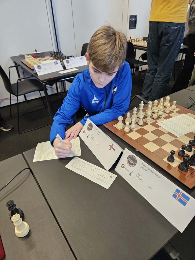 Okkara David Lútzen umboðar Føroyar